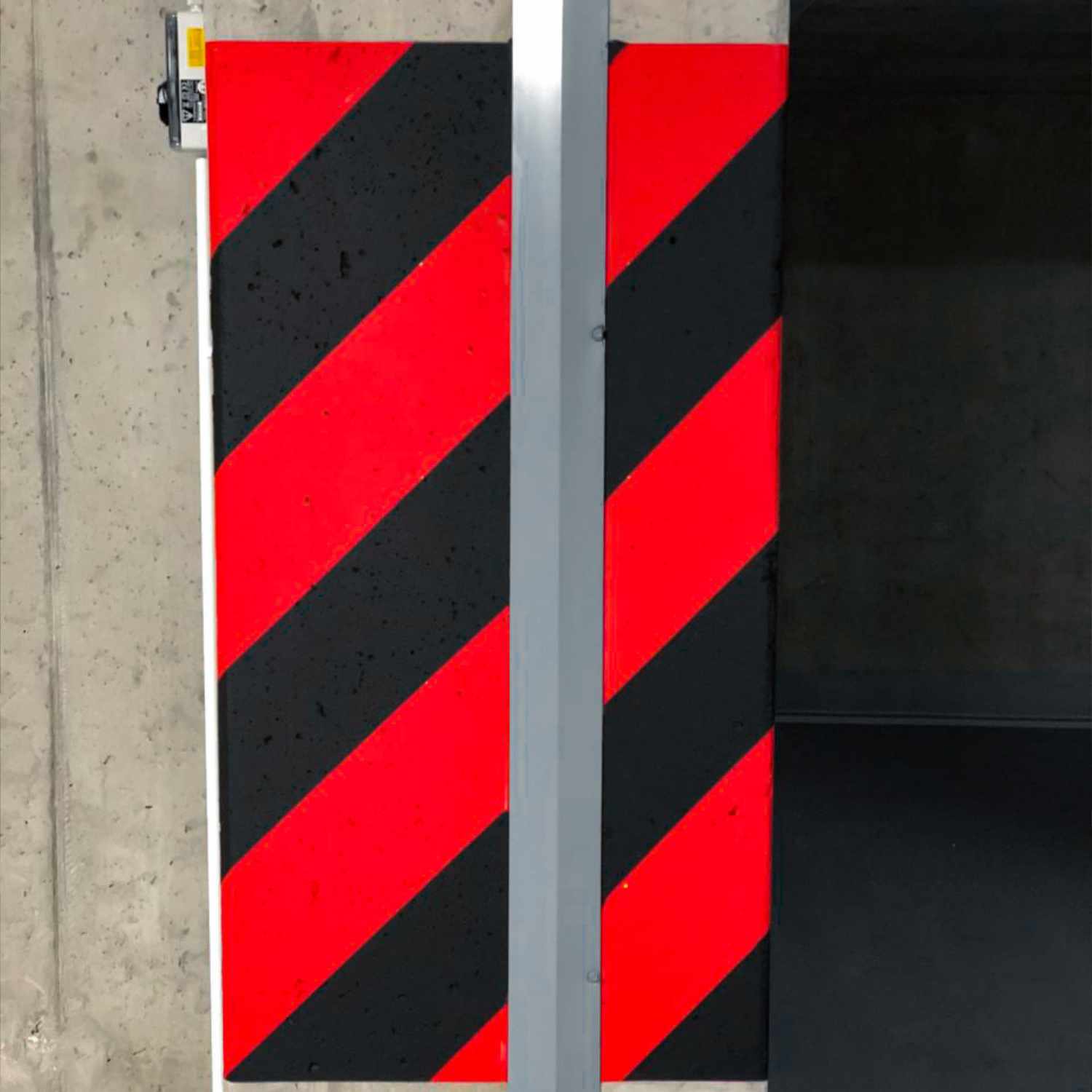 posadzki żywiczne na hali